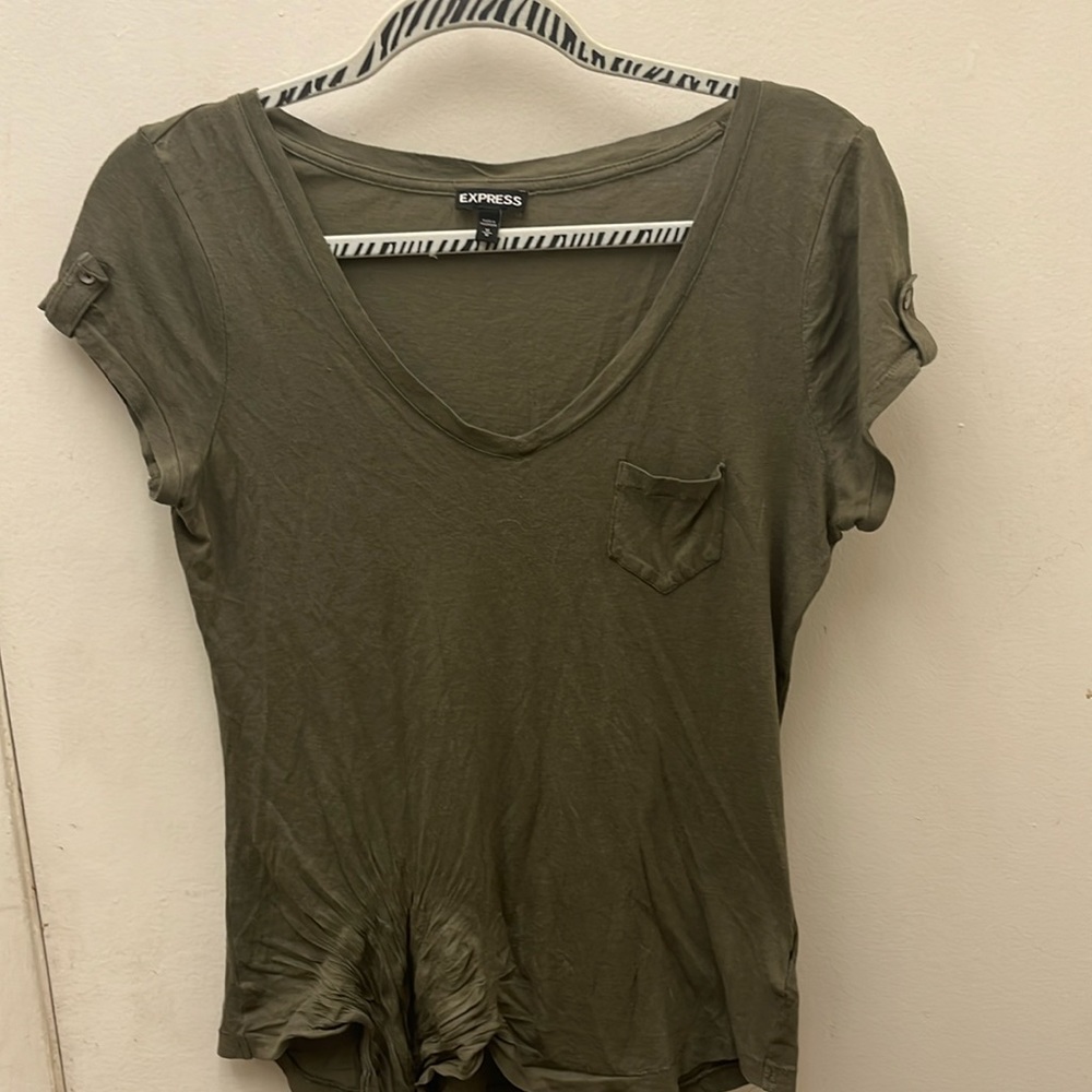Express Olive colored t shirt - Picture 2 of 16